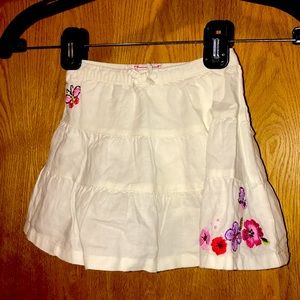 Baby Gap 12-18 months white cotton Muslin skirt embroidered red purple flowers